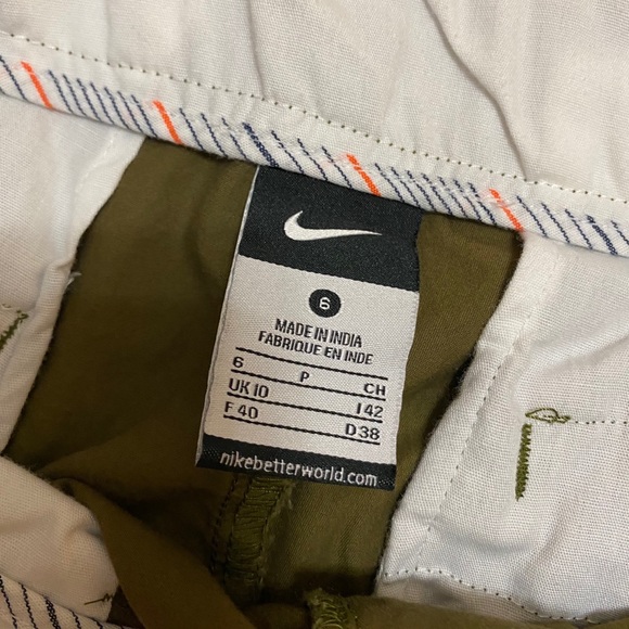 Nike Shorts - Picture 3 of 4